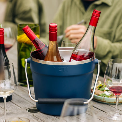 Beverage Bucket - US 9935