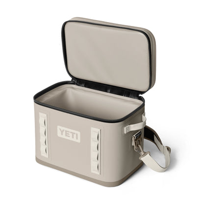 18 Soft Cooler - US 7795